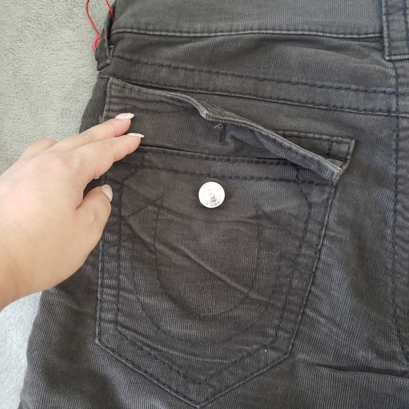 Levi's Corduroy Jean - Picture 12 of 12